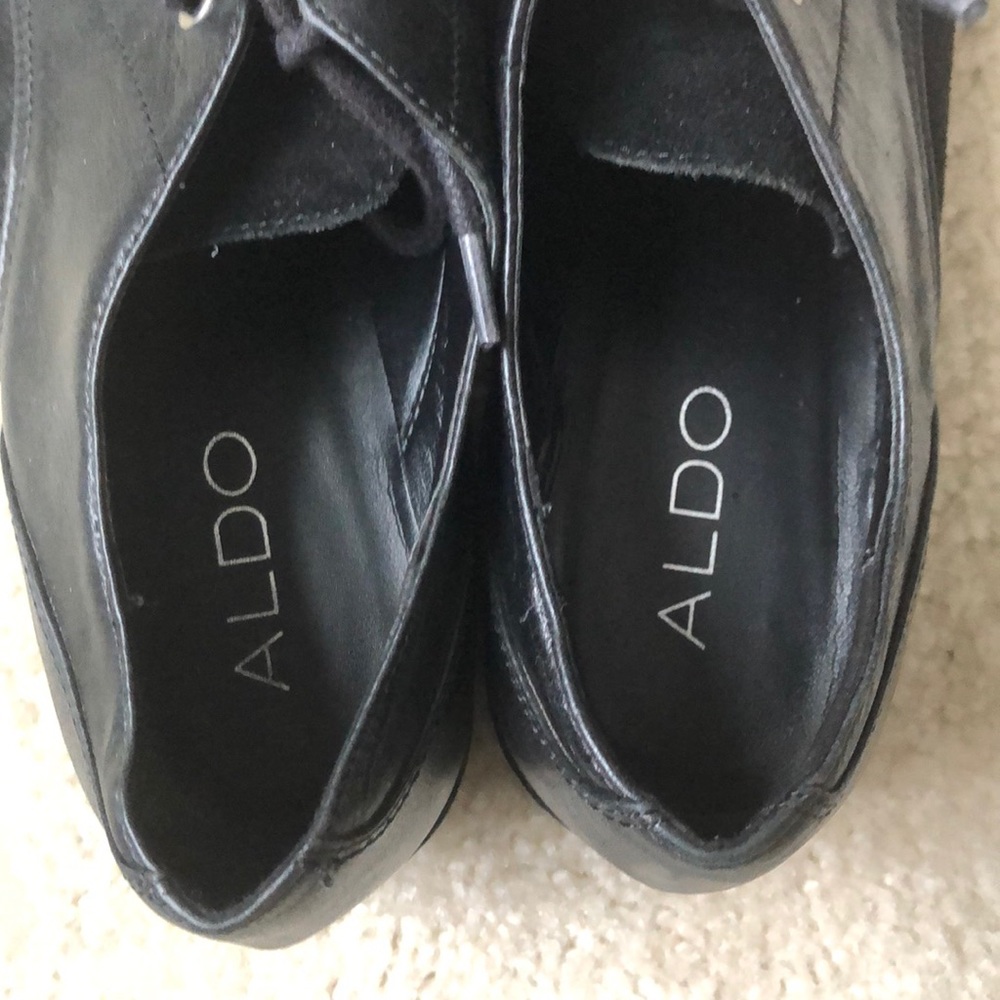 Shoes - Picture 3 of 7